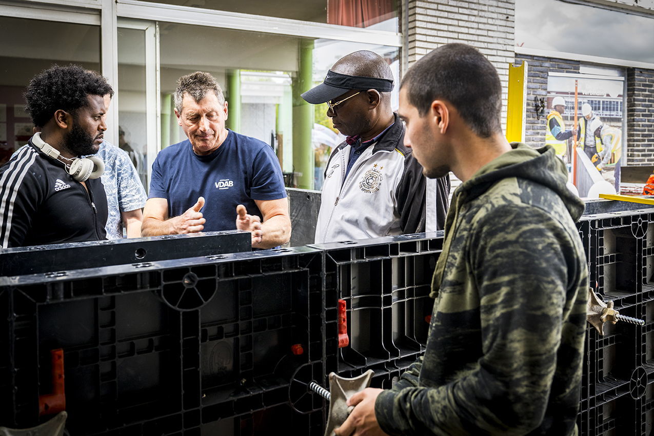 Deelnemers aan de slag als bekister