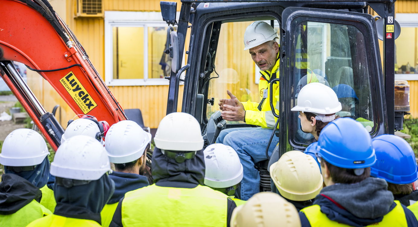 Sfeerbeeld van een opleiding op de werf van COTU.